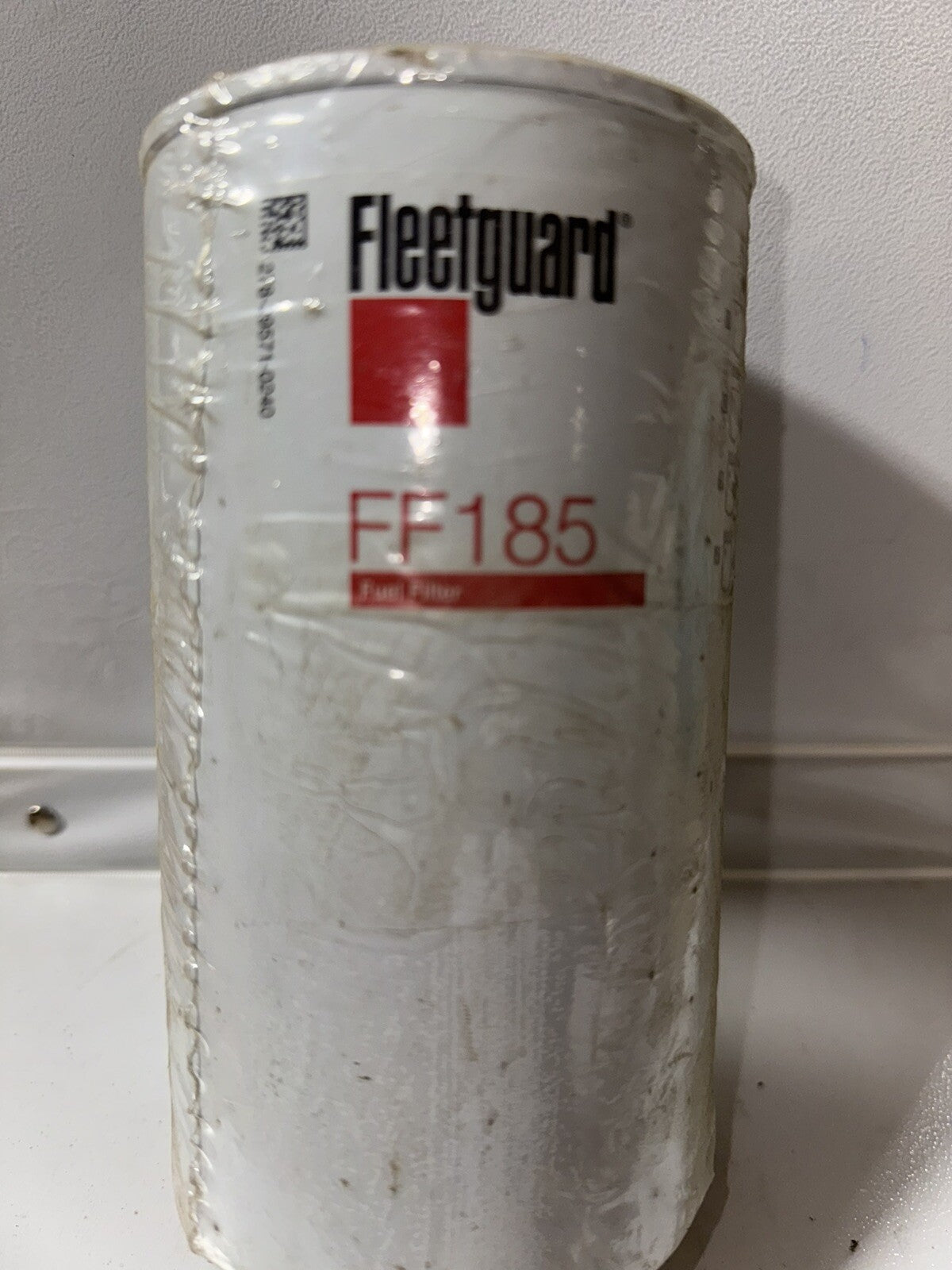 Fleetguard FF185 Fuel Filter