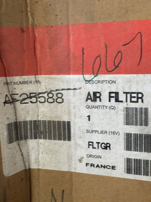 Fleetguard Air Filter AF25588