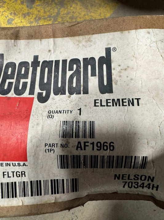 Fleetguard AF1966 Air Filter – Premium Engine Replacement Element