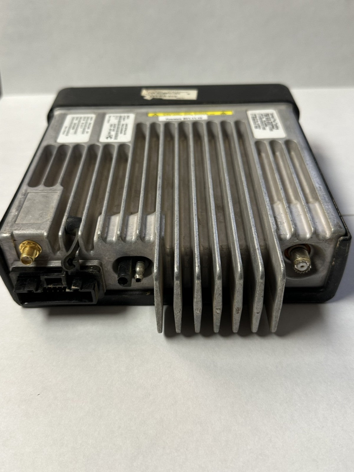 Motorola MOTOTRBO XPR 4550 UHF 403-470 MHz Mobile Two-Way Radio