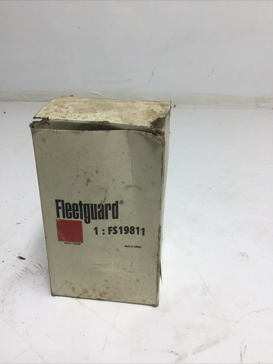 Fleetguard Fuel/Water Separator Cartridge - FS19811 /Napa 600127