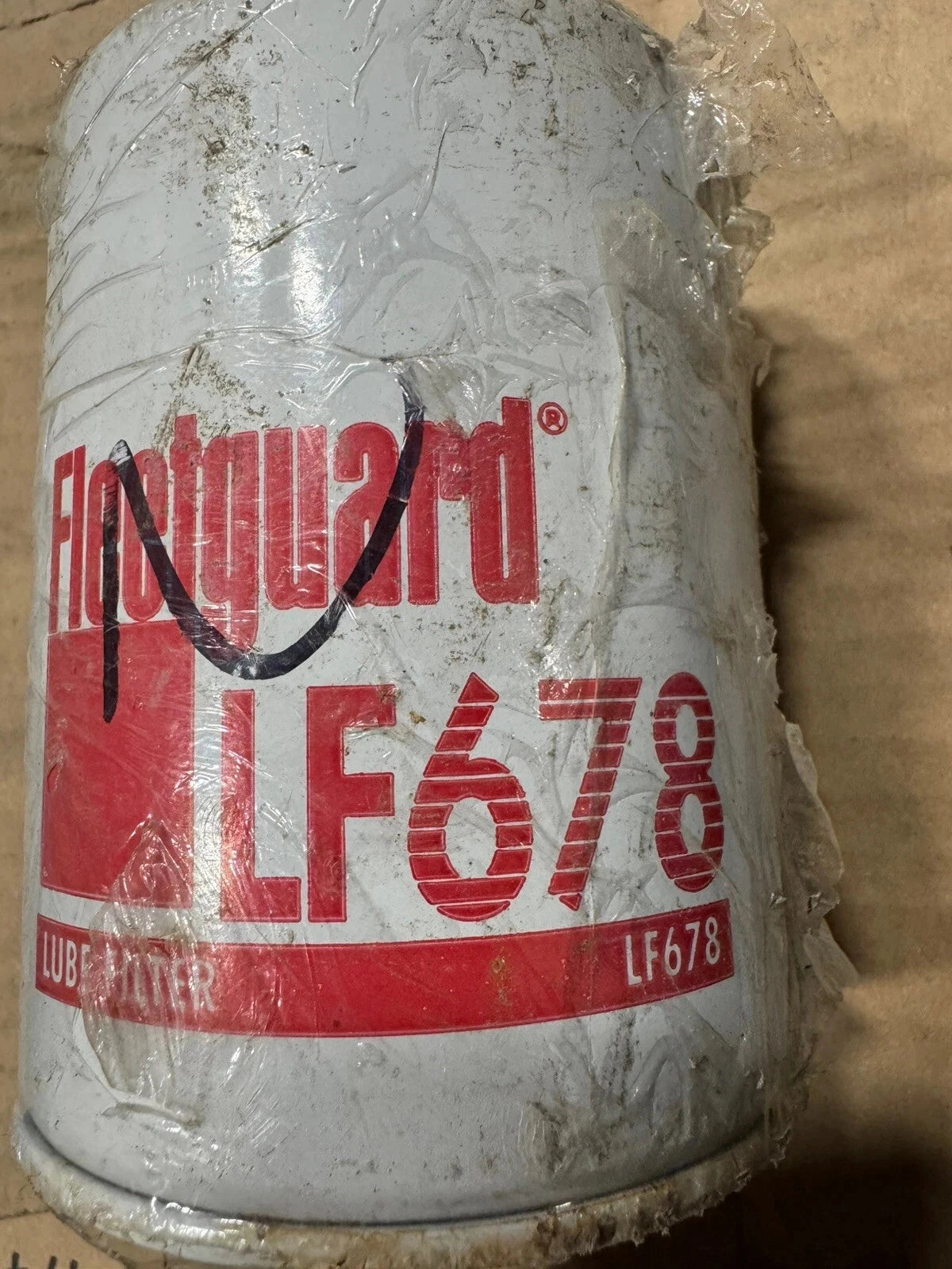 Fleetguard LF678 — Oil (Lube) Filter